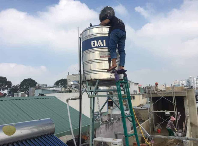 Thợ vệ sinh bồn nước quận 6